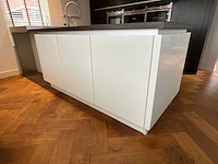 Keuken met bosch apparatuur - afbeelding 23 van  60