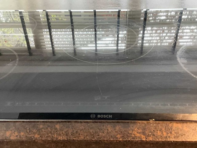 Keuken met bosch apparatuur - afbeelding 35 van  60