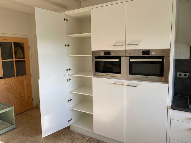 Keuken met bosch apparatuur - afbeelding 12 van  24