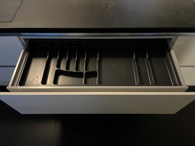 Keuken met bosch apparatuur - afbeelding 9 van  31