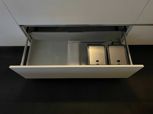 Keuken met bosch apparatuur - afbeelding 15 van  31