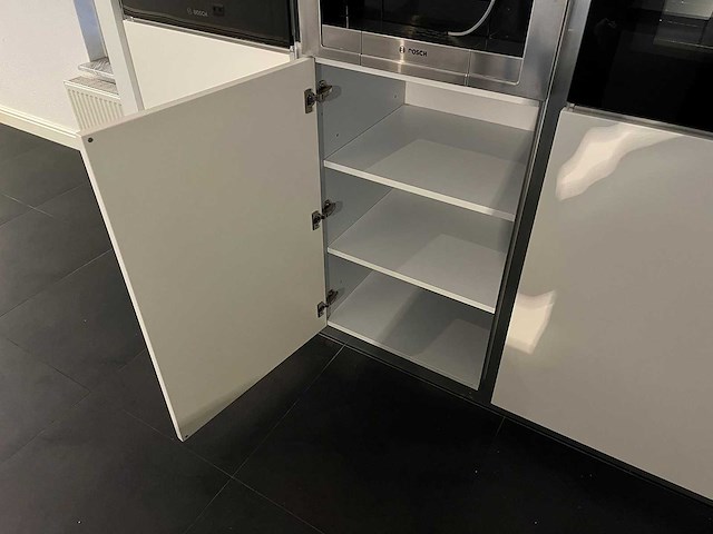 Keuken met bosch apparatuur - afbeelding 24 van  31