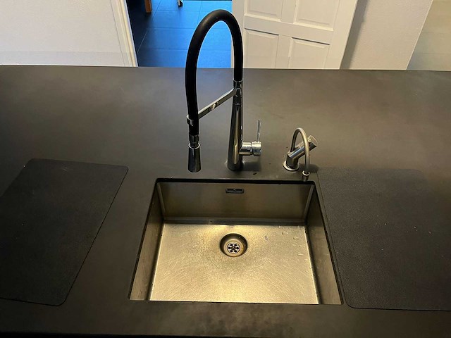 Keuken met bosch apparatuur - afbeelding 26 van  31