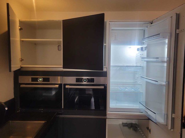 Keuken met bosch apparatuur - afbeelding 9 van  11