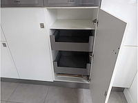 Keuken met bosch apparatuur - afbeelding 45 van  52