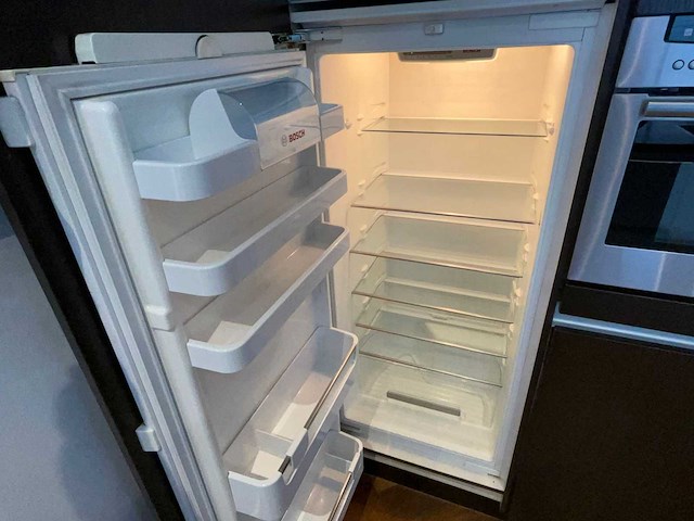 Keuken met bosch apparatuur - afbeelding 15 van  58