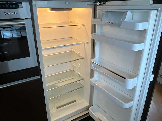 Keuken met bosch apparatuur - afbeelding 16 van  58