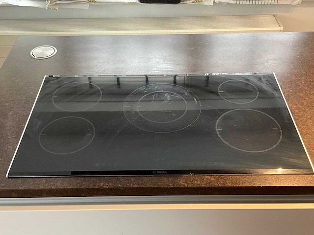 Keuken met bosch apparatuur - afbeelding 31 van  58