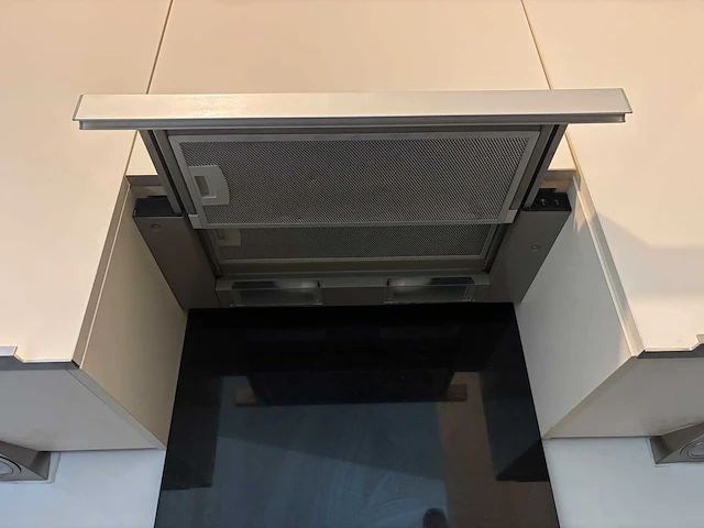 Keuken met bosch / siemens apparatuur - afbeelding 2 van  25