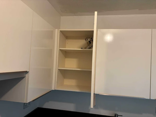 Keuken met bosch / siemens apparatuur - afbeelding 9 van  25
