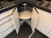 Keuken met bosch / siemens apparatuur - afbeelding 11 van  25