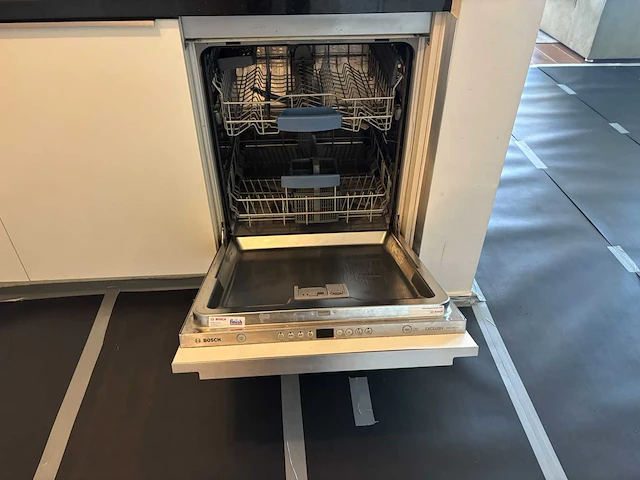 Keuken met bosch / siemens apparatuur - afbeelding 15 van  25