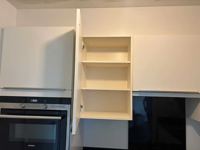 Keuken met bosch / siemens apparatuur - afbeelding 22 van  25