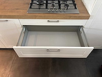 Keuken met bosch / whirlpool apparatuur - afbeelding 8 van  17