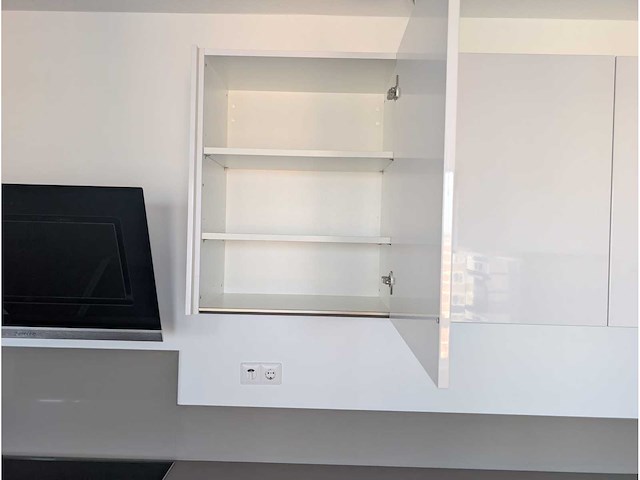 Keuken met bosch/miele apparatuur - afbeelding 2 van  25