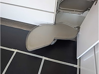 Keuken met bosch/miele apparatuur - afbeelding 3 van  25