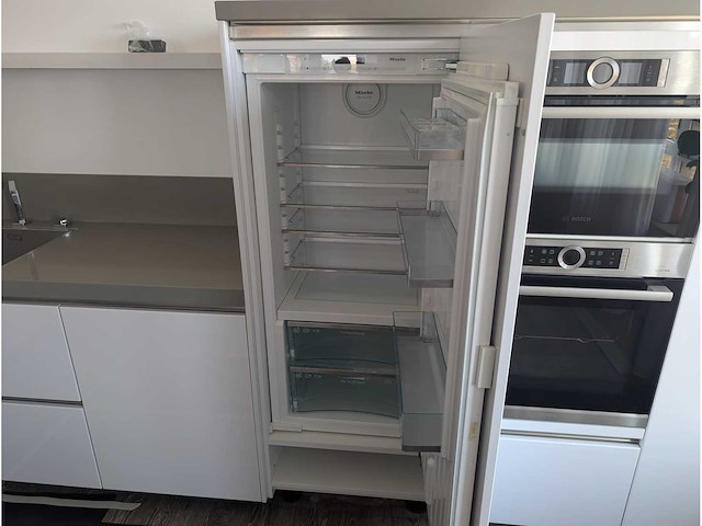 Keuken met bosch/miele apparatuur - afbeelding 13 van  25