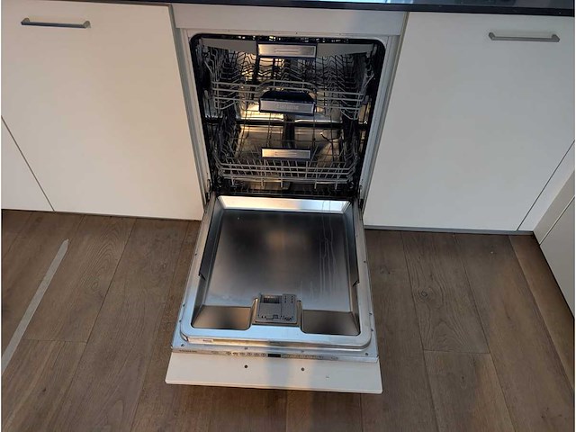 Keuken met bosch/siemens apparatuur - afbeelding 13 van  29
