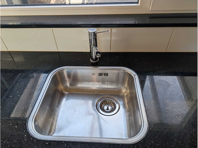 Keuken met bosch/whirlpool apparatuur - afbeelding 11 van  21