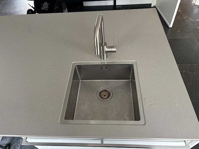 Keuken met bosch/whirlpool apparatuur - afbeelding 12 van  24