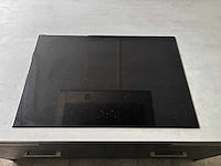 Keuken met eiland en apparatuur - afbeelding 3 van  37