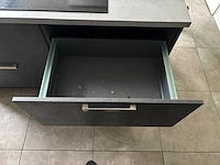 Keuken met eiland en apparatuur - afbeelding 21 van  37