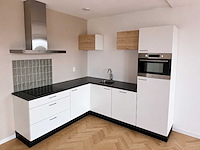 Keuken met etna apparatuur
