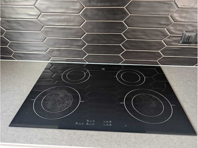 Keuken met etna/inventum appartuur - afbeelding 10 van  29