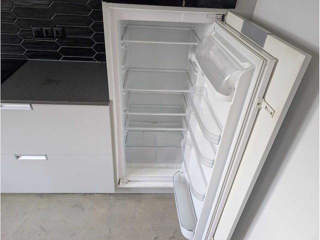 Keuken met etna/inventum appartuur - afbeelding 16 van  29