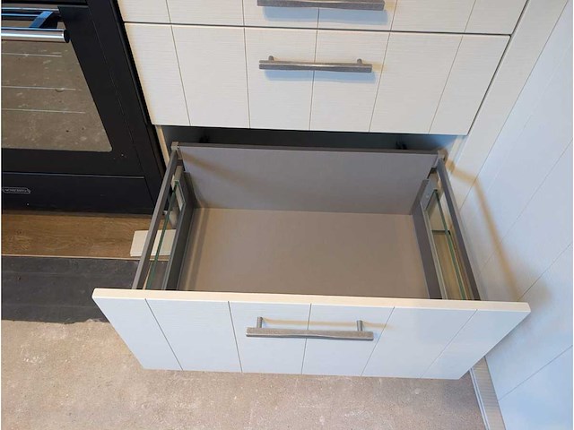 Keuken met etna/pelgrim apparatuur - afbeelding 13 van  42