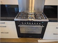 Keuken met etna/pelgrim apparatuur - afbeelding 34 van  42