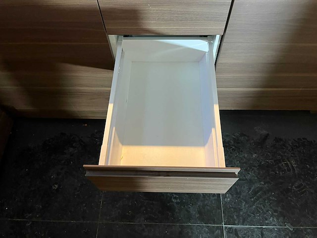 Keuken met exquisit/indesit apparatuur - afbeelding 11 van  31