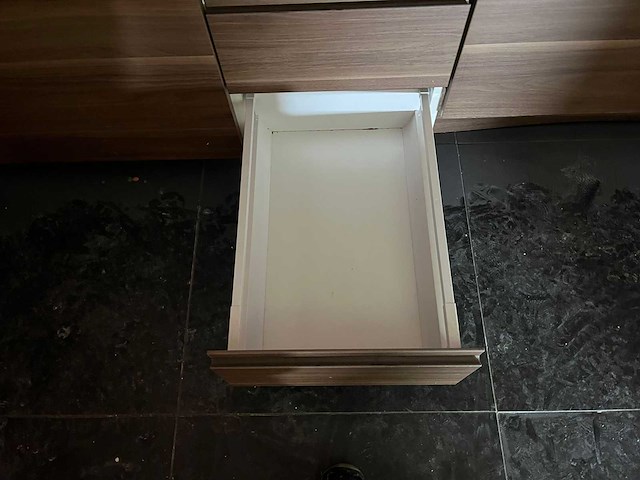 Keuken met exquisit/indesit apparatuur - afbeelding 14 van  31