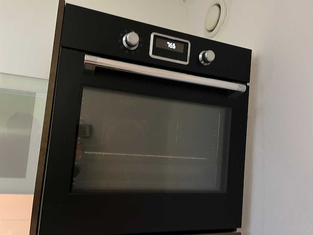 Keuken met exquisit/indesit apparatuur - afbeelding 19 van  31