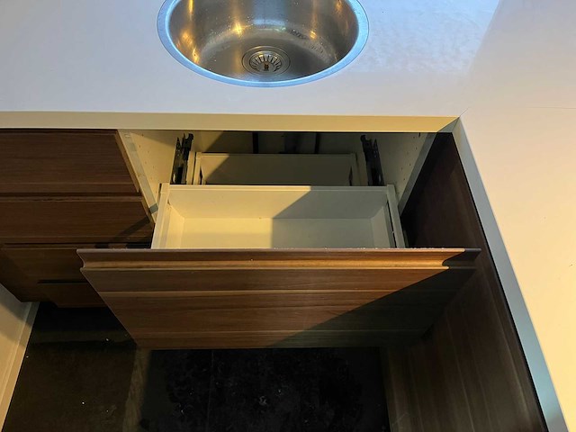 Keuken met exquisit/indesit apparatuur - afbeelding 31 van  31