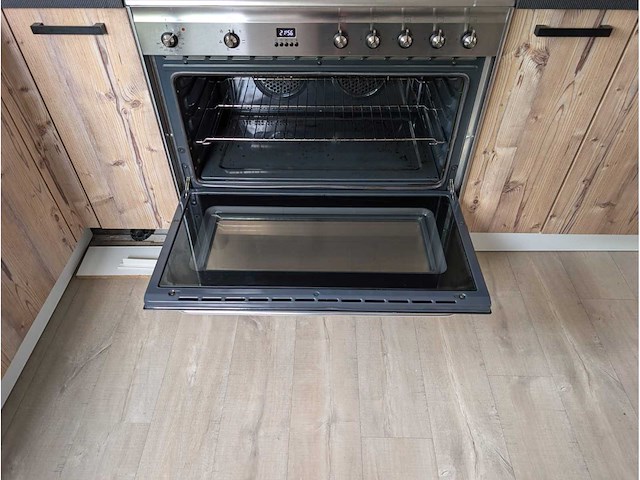 Keuken met ignis/smeg apparatuur - afbeelding 7 van  23