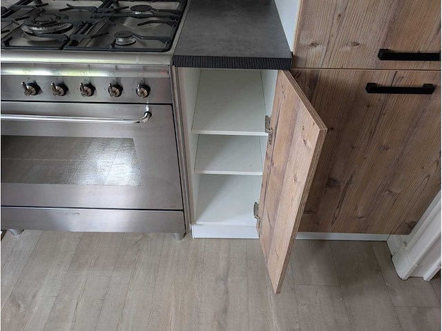 Keuken met ignis/smeg apparatuur - afbeelding 8 van  23