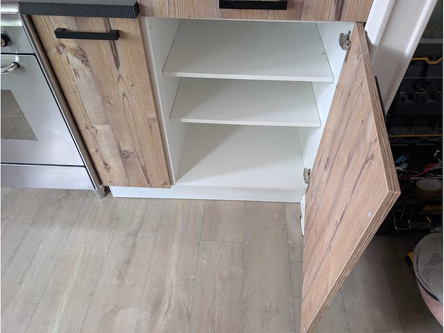 Keuken met ignis/smeg apparatuur - afbeelding 15 van  23