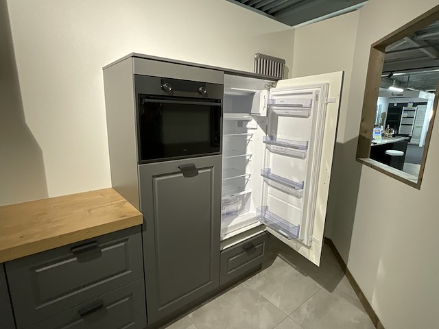 Keuken met inbouwapparatuur burger, mara - afbeelding 16 van  16