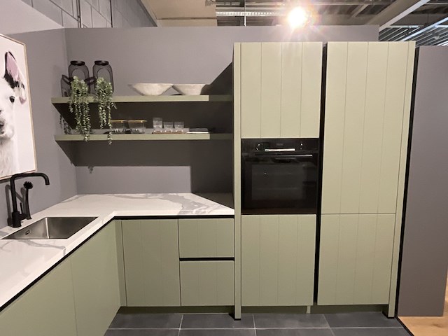 Keuken met inbouwapparatuur, cityline (dkg), gl5900 structuurlak, olijfgroen - afbeelding 7 van  13
