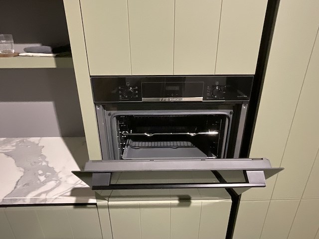 Keuken met inbouwapparatuur, cityline (dkg), gl5900 structuurlak, olijfgroen - afbeelding 8 van  13