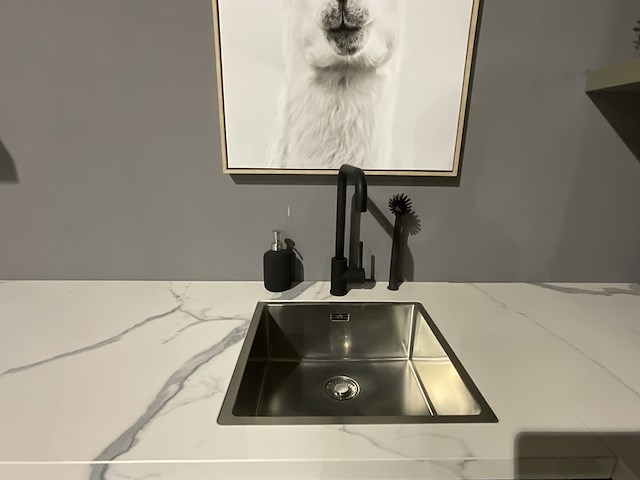 Keuken met inbouwapparatuur, cityline (dkg), gl5900 structuurlak, olijfgroen - afbeelding 11 van  13