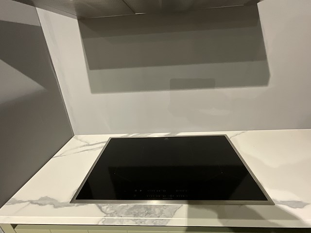 Keuken met inbouwapparatuur, cityline (dkg), gl5900 structuurlak, olijfgroen - afbeelding 12 van  13