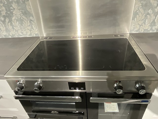 Keuken met inbouwapparatuur, nobilia, picasso, steengrijs - afbeelding 5 van  21