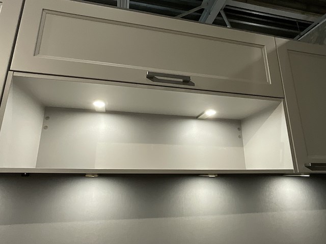 Keuken met inbouwapparatuur, nobilia, picasso, steengrijs - afbeelding 9 van  21