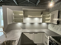 Keuken met inbouwapparatuur, nobilia, picasso, steengrijs - afbeelding 10 van  21