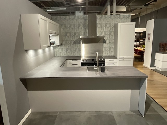 Keuken met inbouwapparatuur, nobilia, picasso, steengrijs - afbeelding 17 van  21