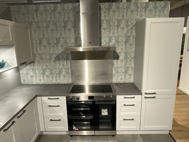 Keuken met inbouwapparatuur, nobilia, picasso, steengrijs - afbeelding 19 van  21