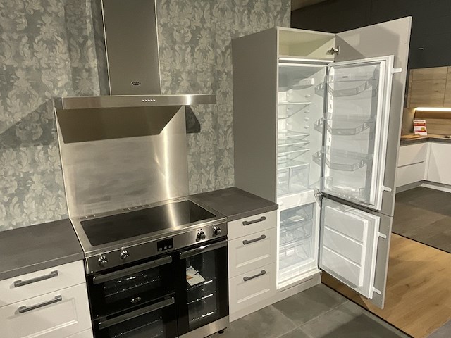 Keuken met inbouwapparatuur, nobilia, picasso, steengrijs - afbeelding 20 van  21