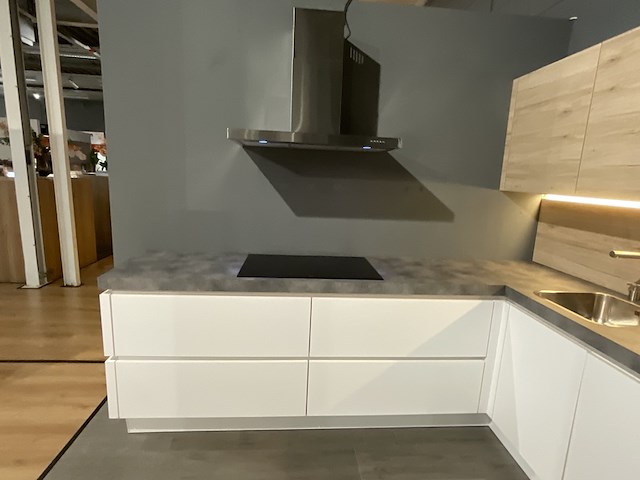 Keuken met inbouwapparatuur, nobilia, van gogh /dali, alpin wit-eiken san remo - afbeelding 6 van  15